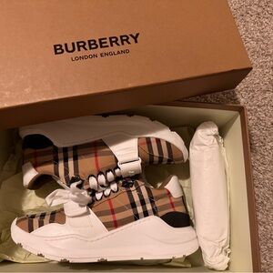 Burberry Womans Shoes size 36 1/2